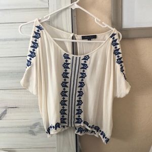 Honey Punch cold shoulder embroidered tops s